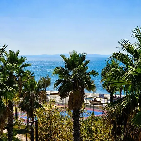 Vollga Panoramic 3br, Jacuzzi & Private Lift * دراس